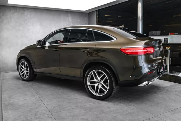 Mercedes-Benz GLE panorama, asistenty - foto 7