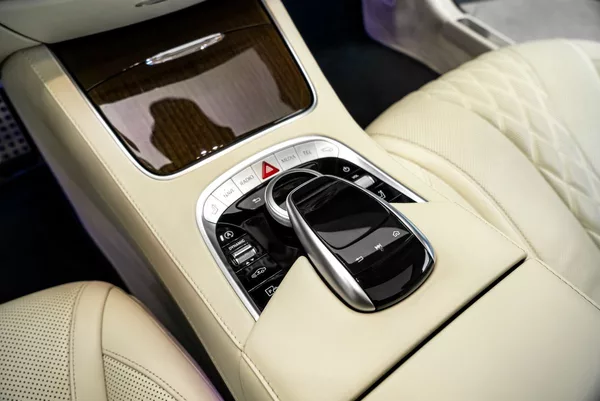 Mercedes-Benz Třídy S Coupe 4M Designo - foto 17