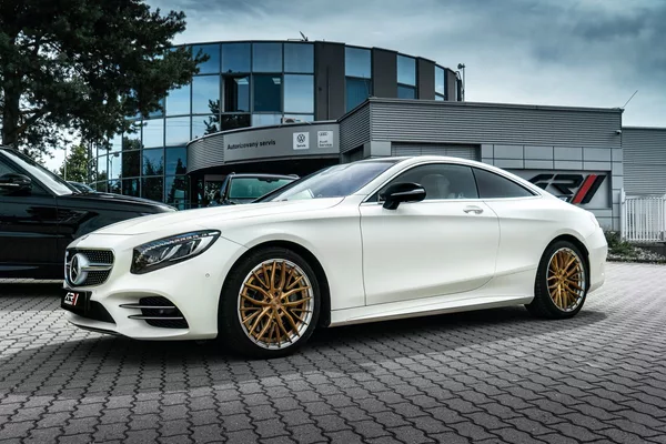 Mercedes-Benz Třídy S Coupe 4M Designo - foto 25
