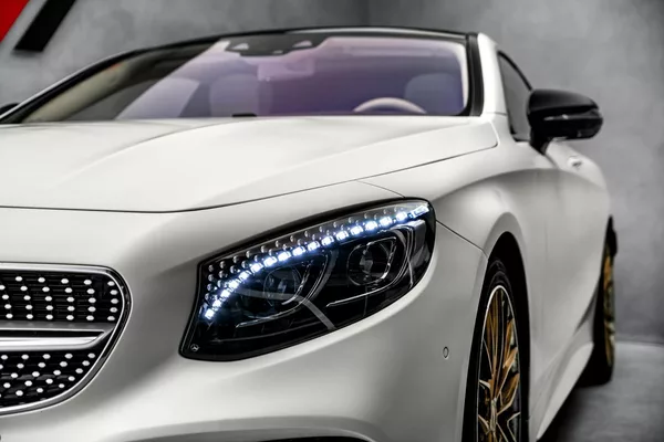 Mercedes-Benz Třídy S Coupe 4M Designo - foto 9