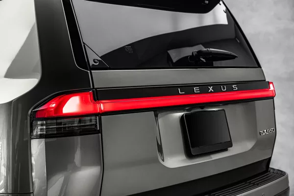 Lexus Premium+ - foto 10