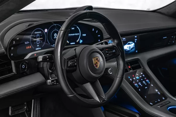 Porsche Taycan GTS - foto 17