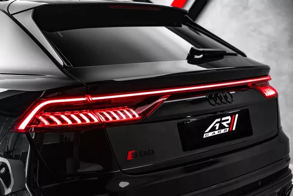 Audi SQ8 competition+, karbon, panorama - foto 10