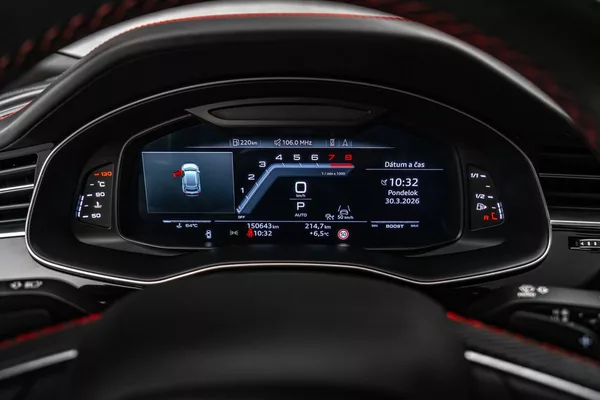 Audi SQ8 competition+, karbon, panorama - foto 32