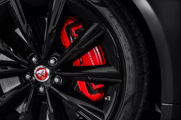Jaguar F-Type R AWD coupe Performance - foto 11
