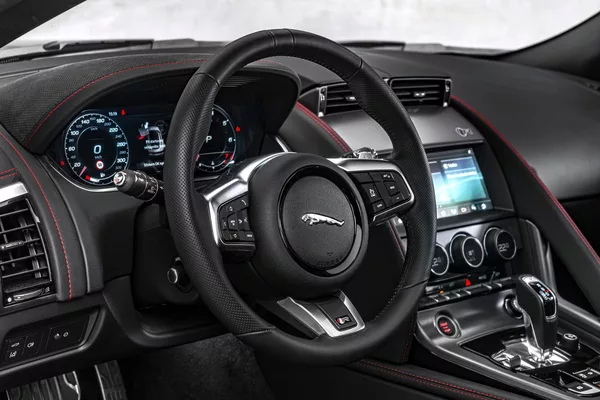 Jaguar F-Type R AWD coupe Performance - foto 15