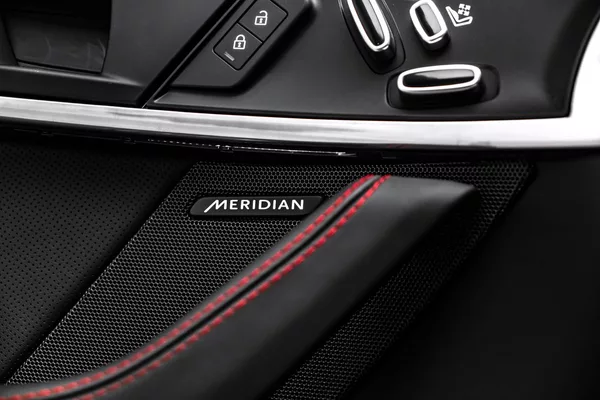 Jaguar F-Type R AWD coupe Performance - foto 20