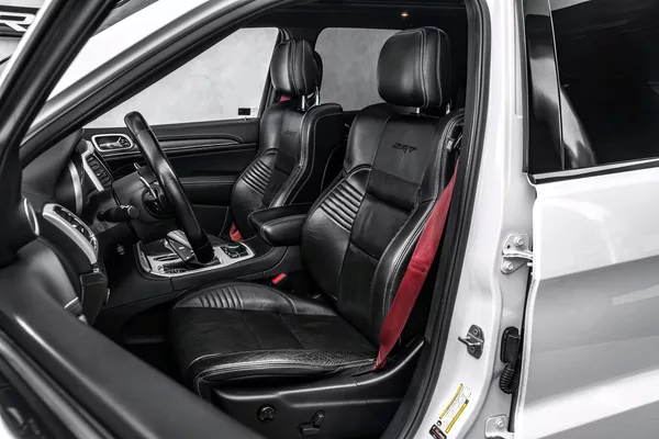 Jeep Grand Cherokee SRT 8 - foto 18