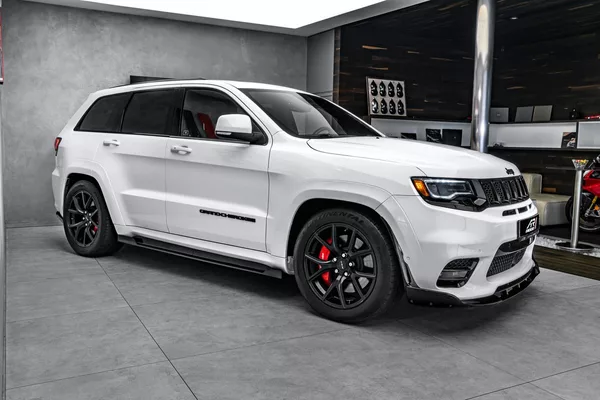 Jeep Grand Cherokee SRT 8 - foto 4