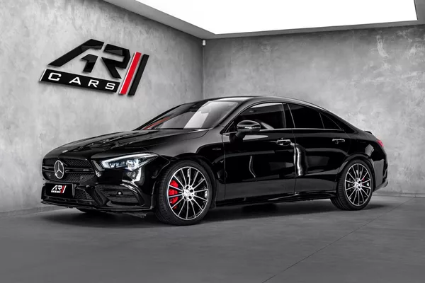 Mercedes-Benz CLA 4M Night Burmester