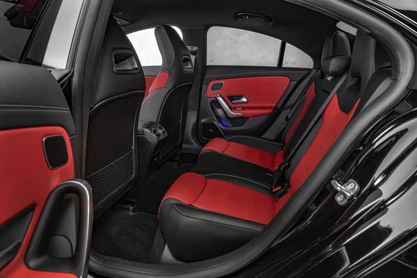 Mercedes-Benz CLA 4M Night Burmester - foto 15