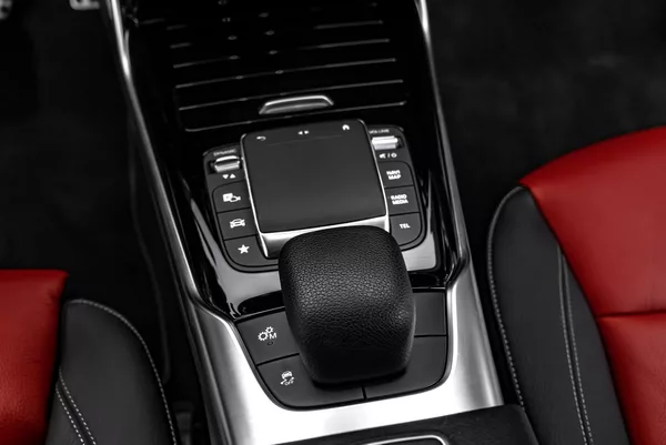 Mercedes-Benz CLA 4M Night Burmester - foto 18