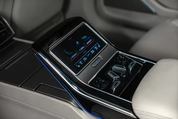 Audi A8 50TDI L Full Masáže Lednice TV - foto 19