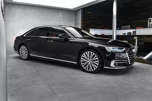 Audi A8 50TDI L Full Masáže Lednice TV - foto 4