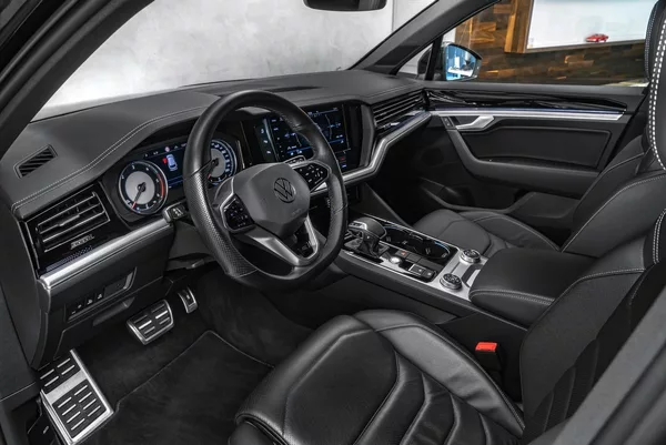 Volkswagen Touareg R-line 4M Vzduch IQ Ergo - foto 11