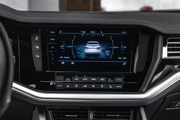 Volkswagen Touareg R-line 4M Vzduch IQ Ergo - foto 16