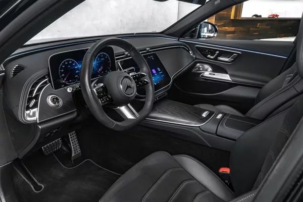 Mercedes-Benz Třídy E d 4M AMG Nezávislé Burmester - foto 11