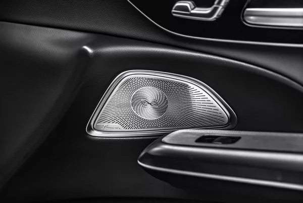 Mercedes-Benz Třídy E d 4M AMG Nezávislé Burmester - foto 18