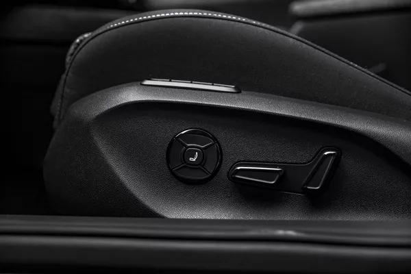 Škoda Superb 2,0 TDI DSG LED Masáž tažné - foto 20