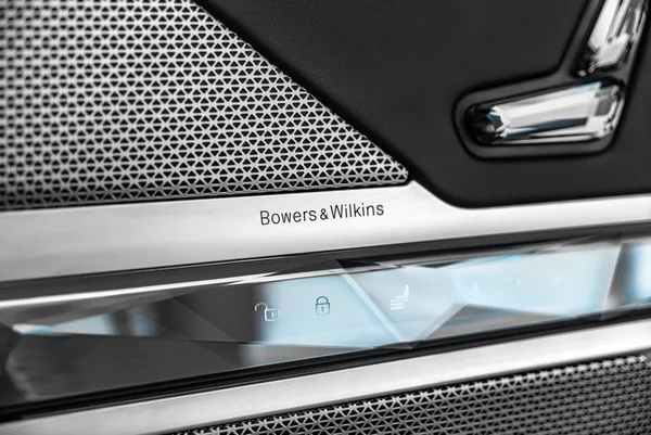 BMW 60 M-Sport Individual Theatre - foto 26