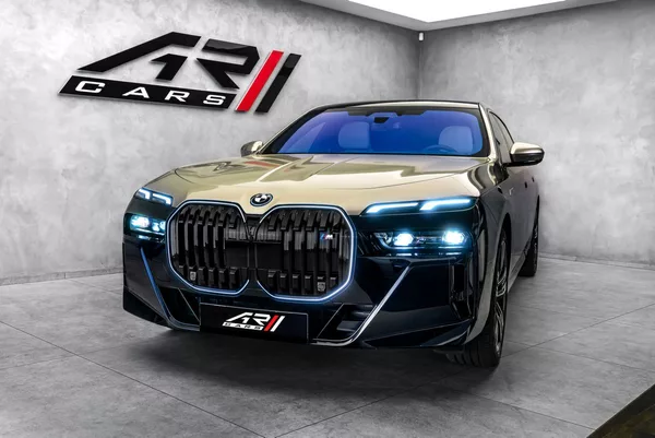 BMW 60 M-Sport Individual Theatre - foto 3