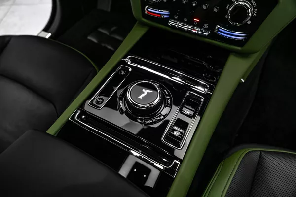 Rolls-Royce Spectre - foto 22