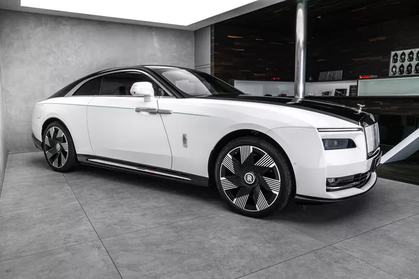 Rolls-Royce Spectre - foto 3