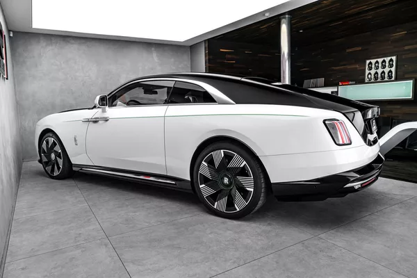 Rolls-Royce Spectre - foto 6