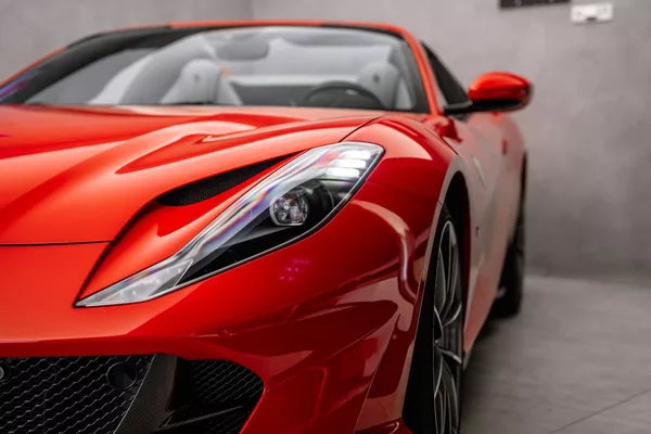 Ferrari 812 GTS, lift, karbon, CZ - foto 10