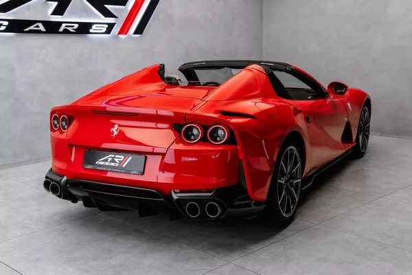 Ferrari 812 GTS, lift, karbon, CZ - foto 20
