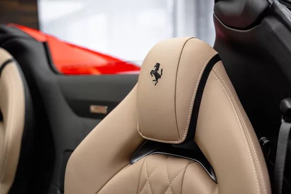 Ferrari 812 GTS, lift, karbon, CZ - foto 24