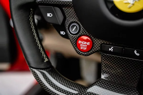 Ferrari 812 GTS, lift, karbon, CZ - foto 28