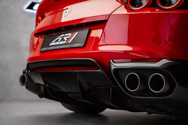 Ferrari 812 GTS, lift, karbon, CZ - foto 39