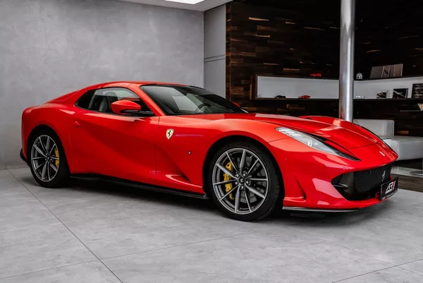 Ferrari 812 GTS, lift, karbon, CZ - foto 6