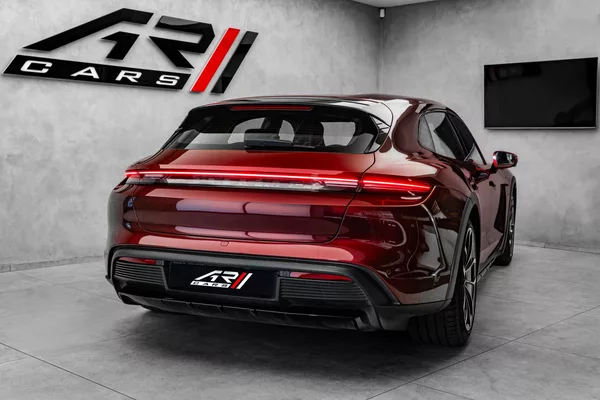 Porsche Taycan 4S Cross Turismo, cherry red - foto 5