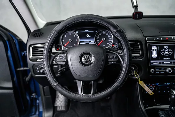 Volkswagen Touareg 3,0TDI Terrain Tech 4M DSG - foto 14