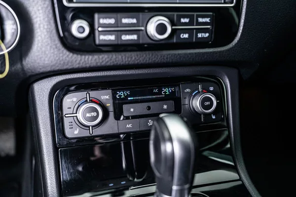 Volkswagen Touareg 3,0TDI Terrain Tech 4M DSG - foto 20