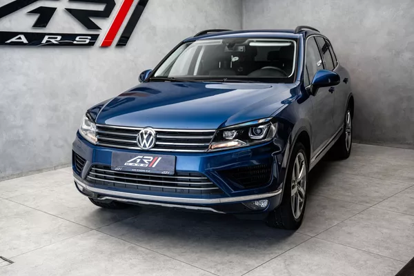 Volkswagen Touareg 3,0TDI Terrain Tech 4M DSG - foto 3
