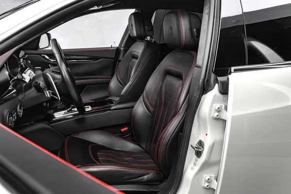 Maserati Quattroporte GTS V8 530PS - foto 14