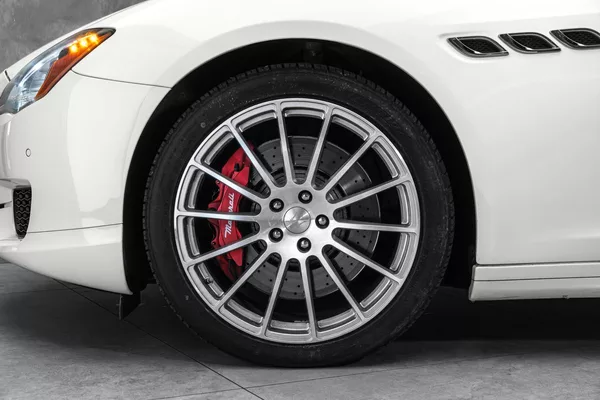 Maserati Quattroporte GTS V8 530PS - foto 2