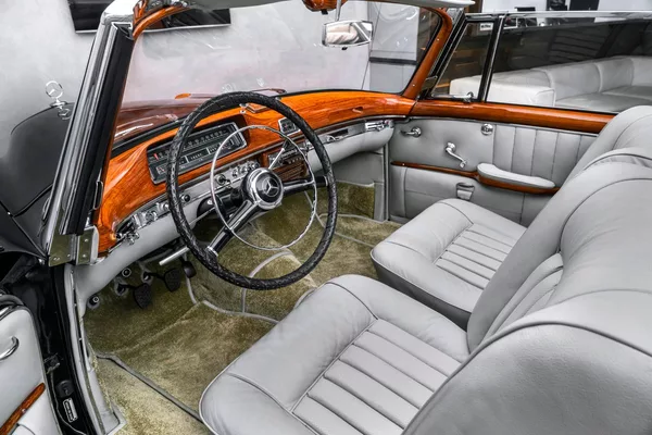 Mercedes-Benz 20 S cabrio - foto 13