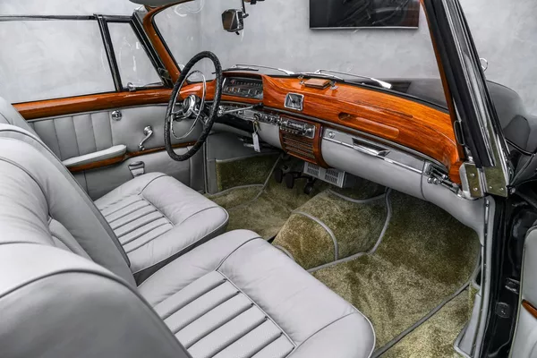 Mercedes-Benz 20 S cabrio - foto 14
