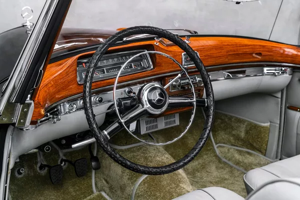 Mercedes-Benz 20 S cabrio - foto 16