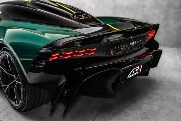 Aston Martin Valhalla - foto 11