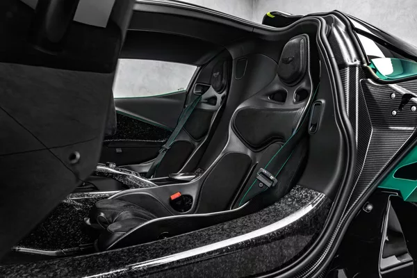 Aston Martin Valhalla - foto 18