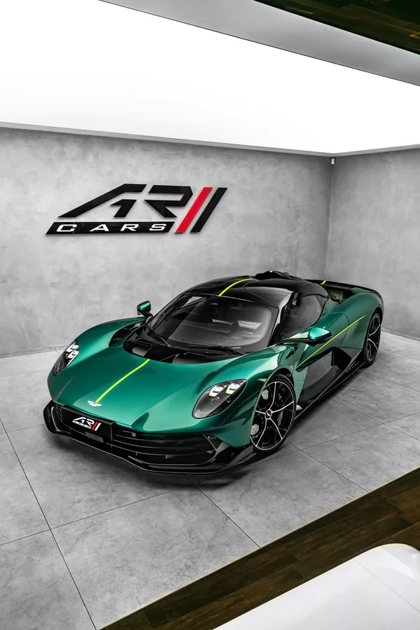 Aston Martin Valhalla - foto 9