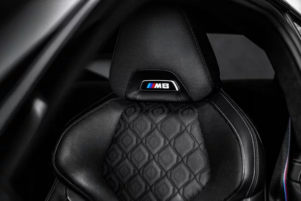 BMW M8 Coupe Competition Night Carbon - foto 14