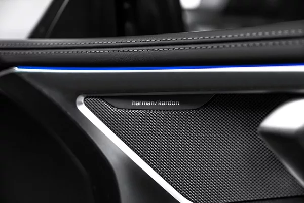 BMW M8 Coupe Competition Night Carbon - foto 16