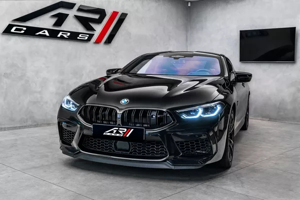 BMW M8 Coupe Competition Night Carbon - foto 6