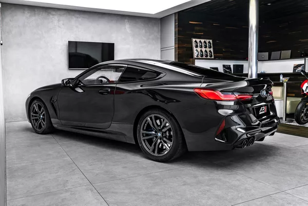 BMW M8 Coupe Competition Night Carbon - foto 8